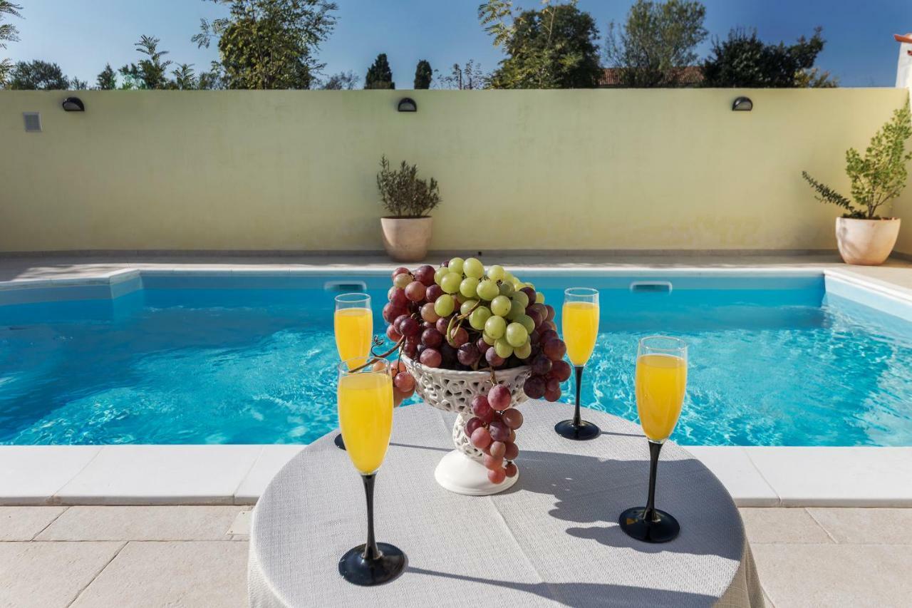 Villa Monique Воднян Экстерьер фото