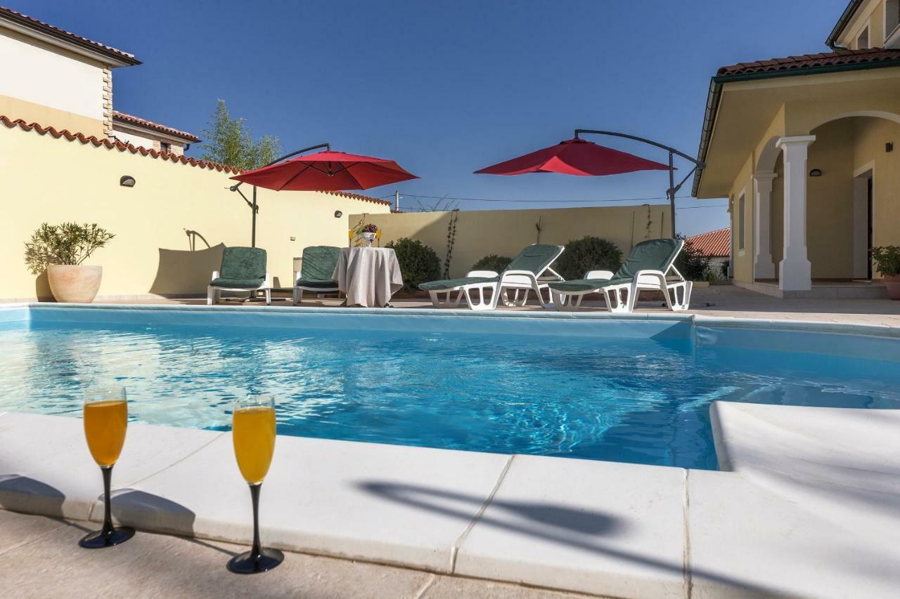 Villa Monique Воднян Экстерьер фото